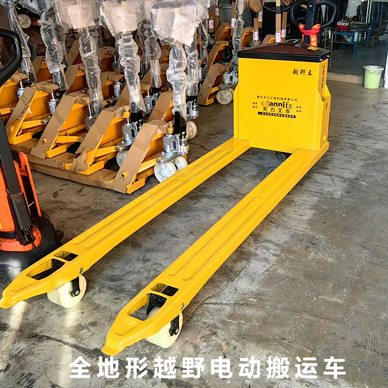 工(gong)地越野搬(bān)運